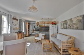 propriété 10 Pièces en vente sur MURS (84220)