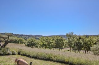 propriété 10 Pièces en vente sur MURS (84220)