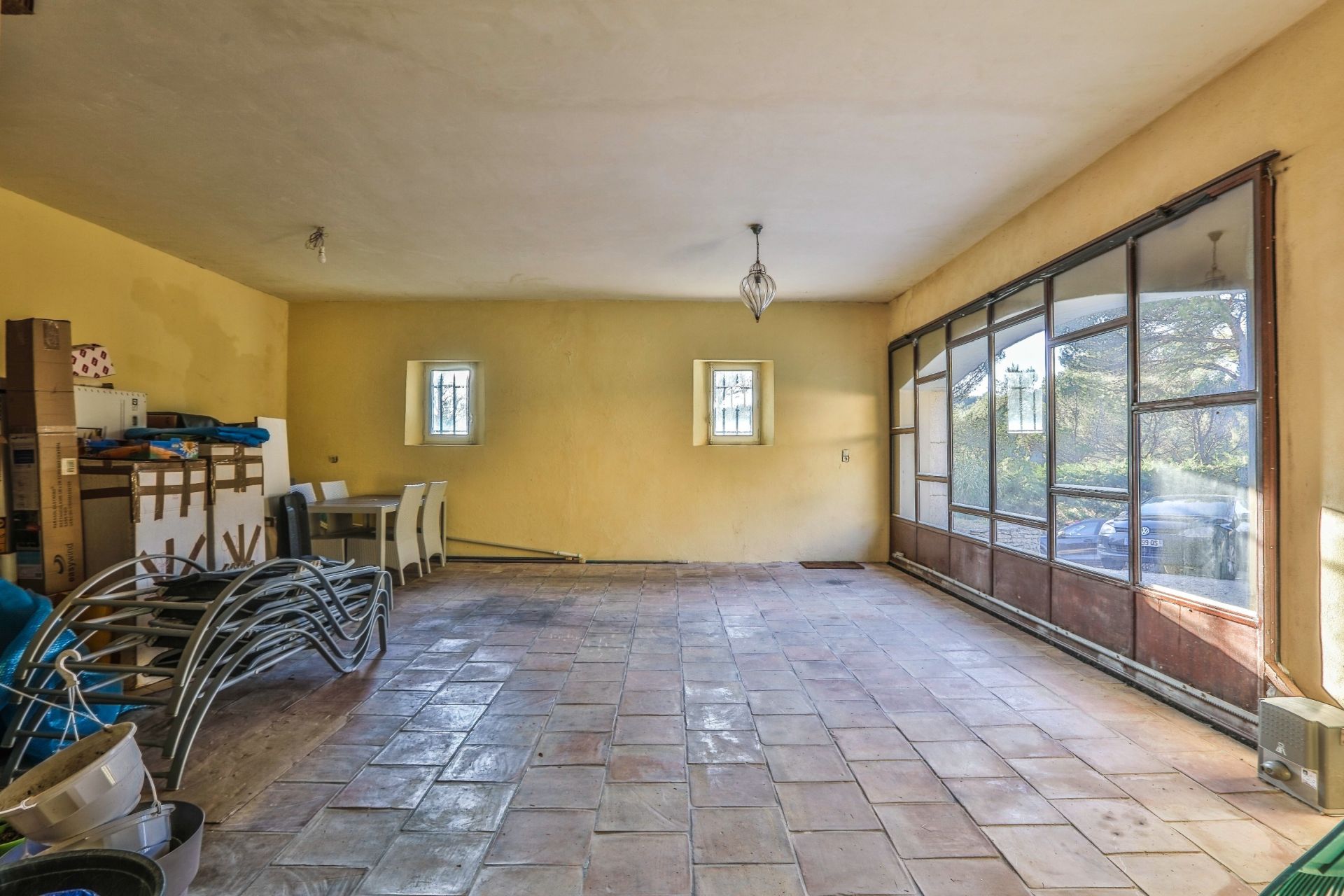 house 7 Rooms for sale on SAUMANE DE VAUCLUSE (84800)