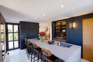 house 7 Rooms for sale on GORDES (84220)