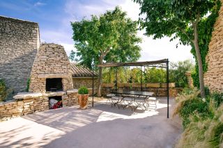 house 7 Rooms for sale on GORDES (84220)