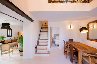 house 7 Rooms for sale on GORDES (84220)