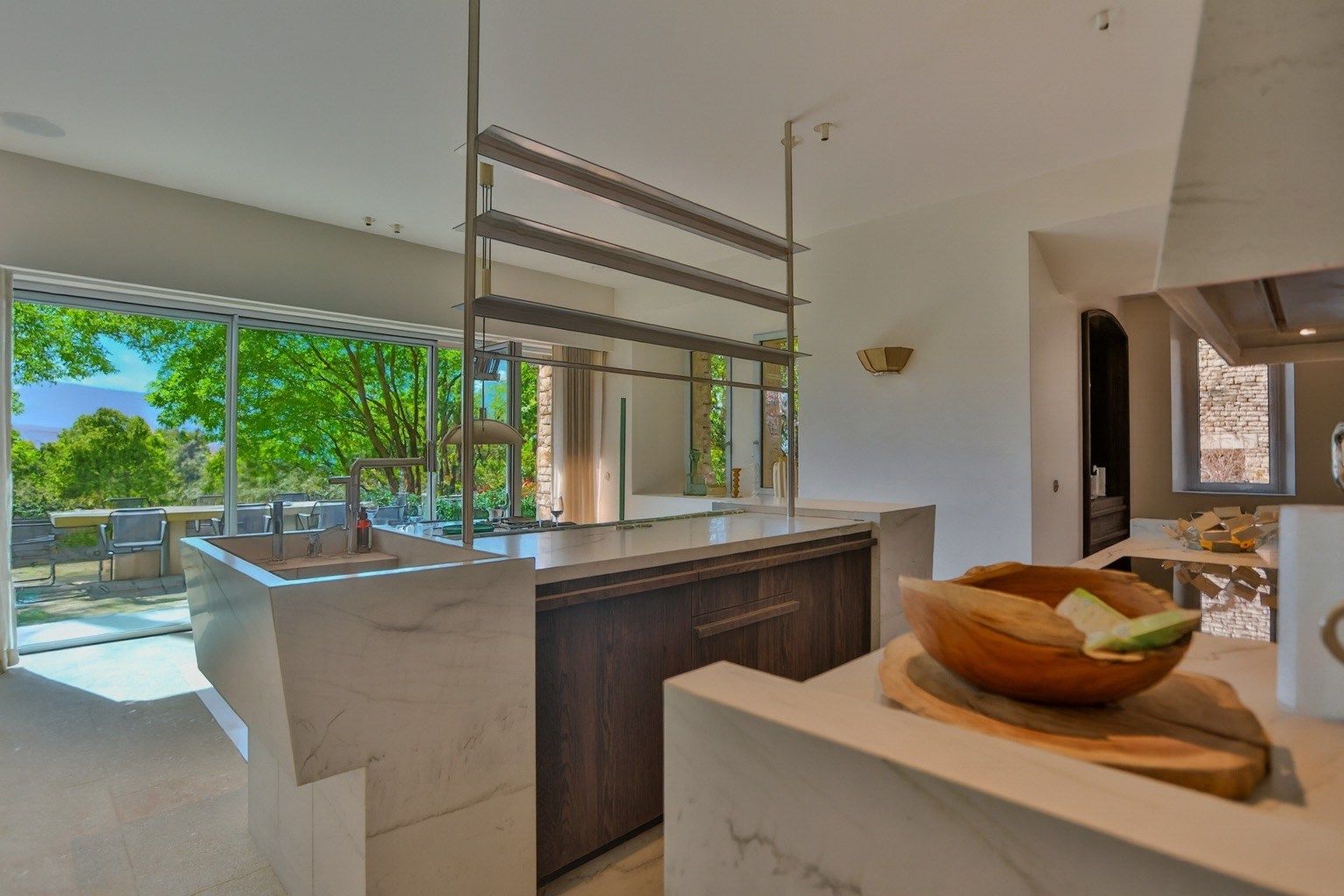 propriété 15 Pièces en vente sur MENERBES (84560)