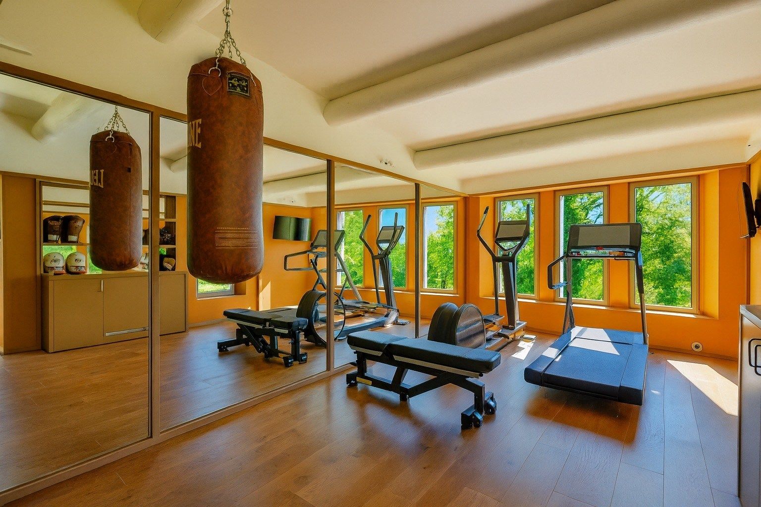 propriété 15 Pièces en vente sur MENERBES (84560)