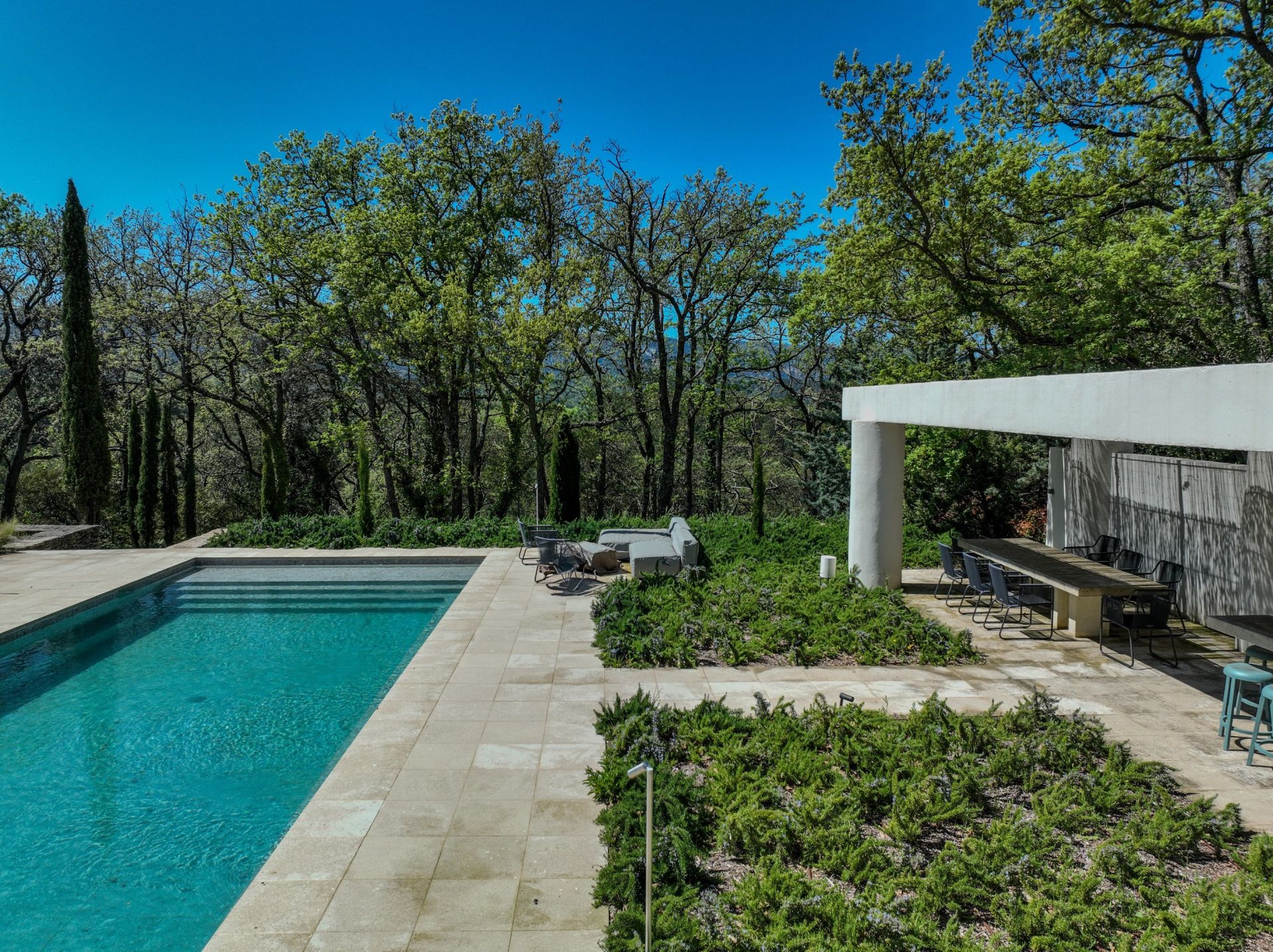 property 15 Rooms for sale on MENERBES (84560)