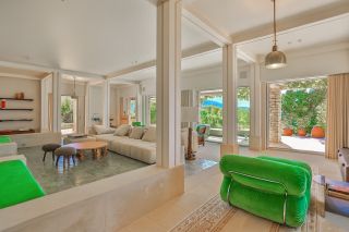 propriété 15 Pièces en vente sur MENERBES (84560)