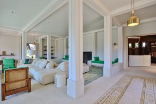 propriété 15 Pièces en vente sur MENERBES (84560)