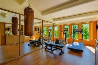 property 15 Rooms for sale on MENERBES (84560)