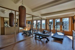 property 15 Rooms for sale on MENERBES (84560)