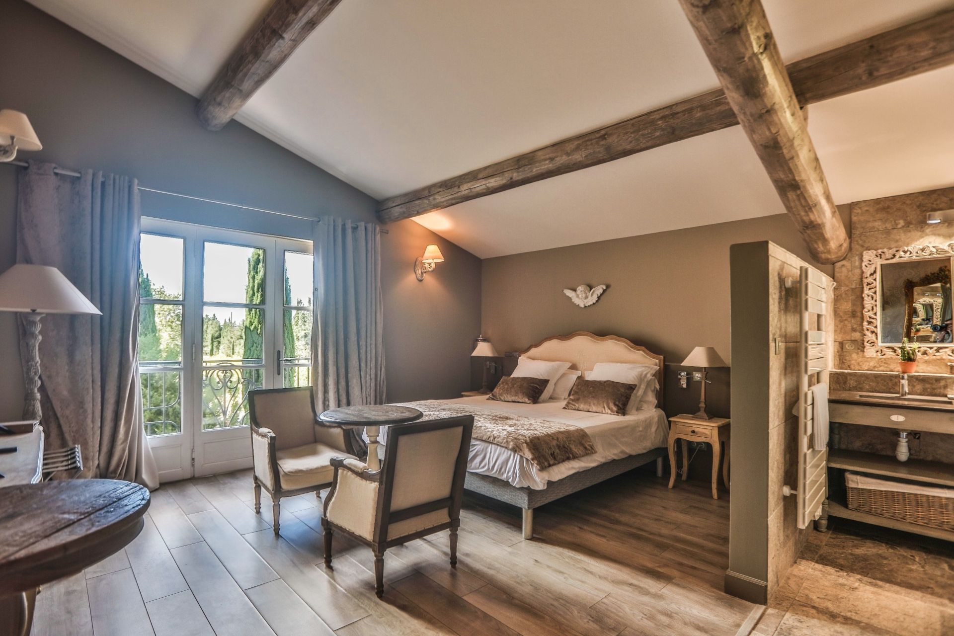 propriété 21 Pièces en vente sur LORIOL DU COMTAT (84870)