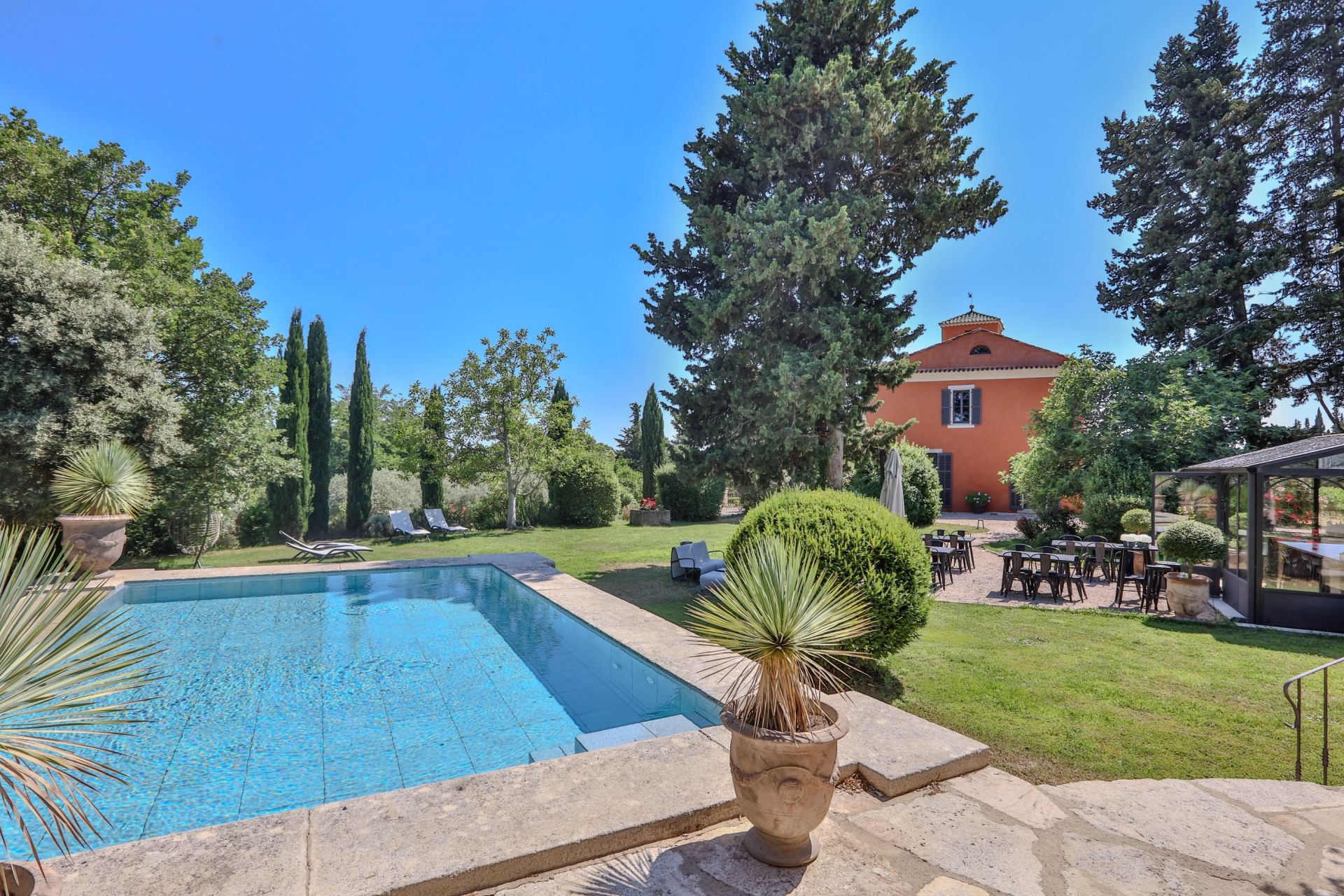 property 21 Rooms for sale on LORIOL DU COMTAT (84870)