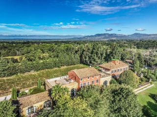 propriété 21 Pièces en vente sur LORIOL DU COMTAT (84870)