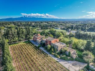 propriété 21 Pièces en vente sur LORIOL DU COMTAT (84870)