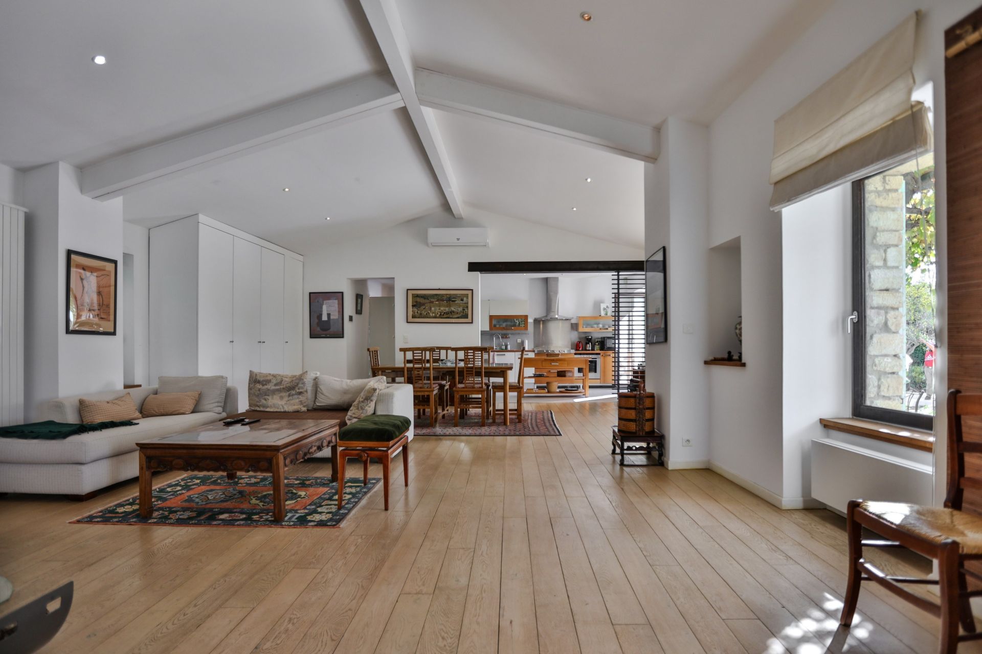 house 7 Rooms for sale on GORDES (84220)