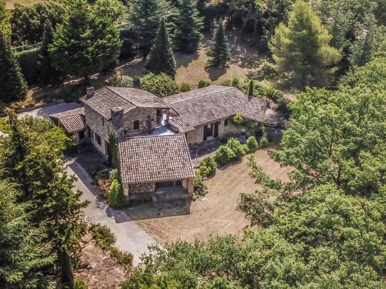 maison 8 Pièces en vente sur OPPEDE (84580)