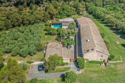 Sale Property Cheval-Blanc 20&nbsp;Rooms 1300&nbsp;m²