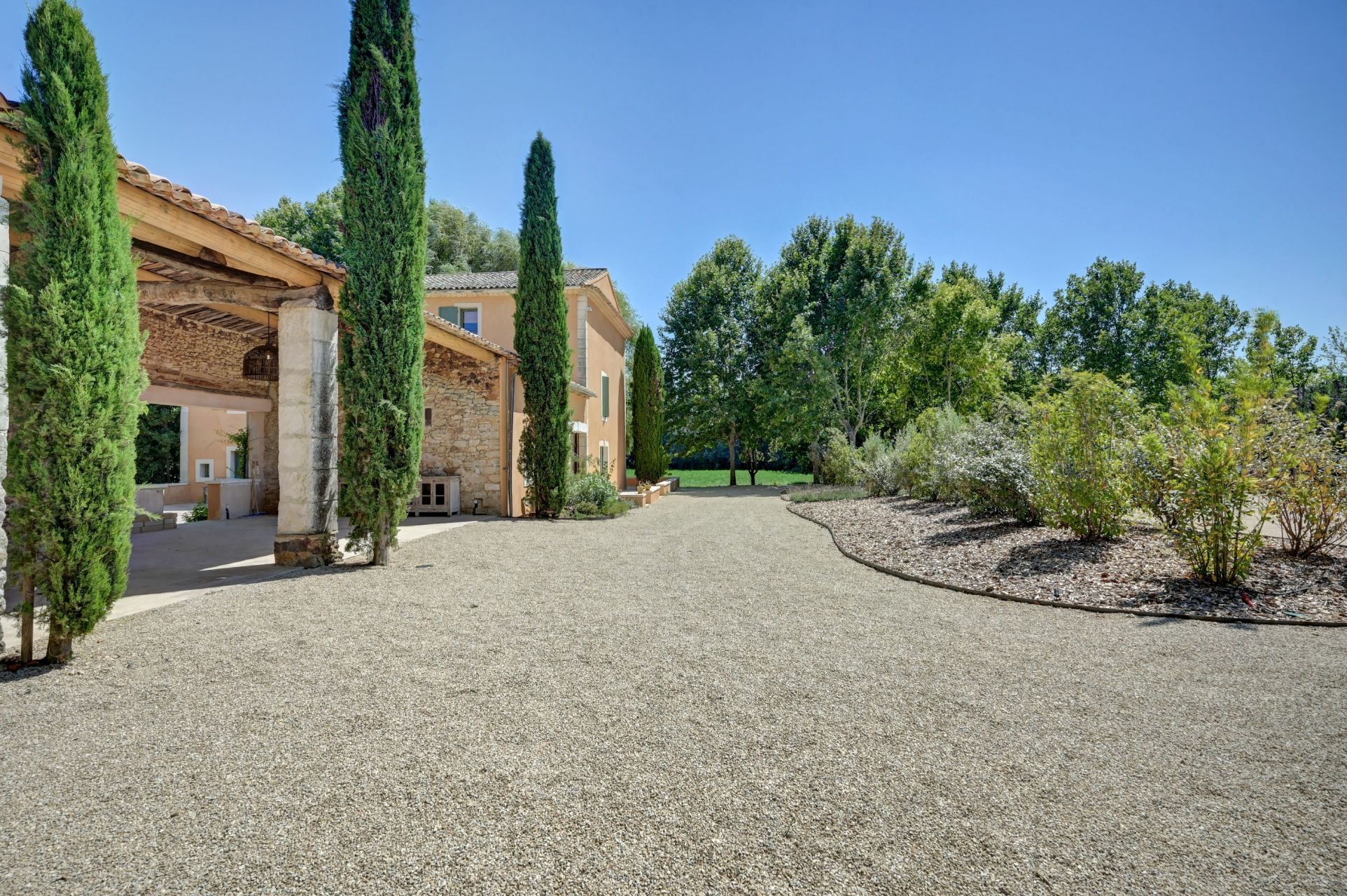 maison 12 Pièces en vente sur ROUSSILLON (84220)