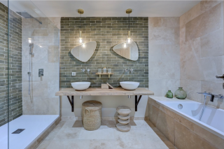 maison 12 Pièces en vente sur ROUSSILLON (84220)