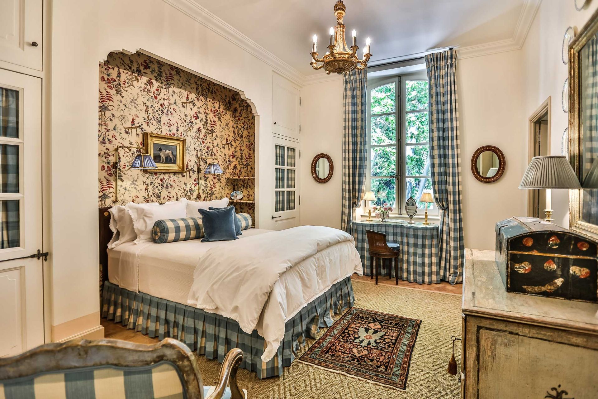 propriété 15 Pièces en location saisonnière sur AVIGNON (84000)