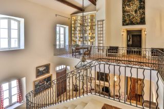 propriété 15 Pièces en location saisonnière sur AVIGNON (84000)