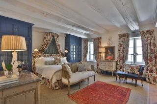 propriété 15 Pièces en location saisonnière sur AVIGNON (84000)