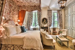 propriété 15 Pièces en location saisonnière sur AVIGNON (84000)