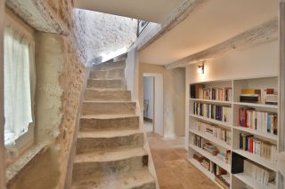 maison de ville 7 Pièces en location saisonnière sur GORDES (84220)
