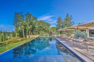 maison 8 Pièces en location saisonnière sur OPPEDE (84580)