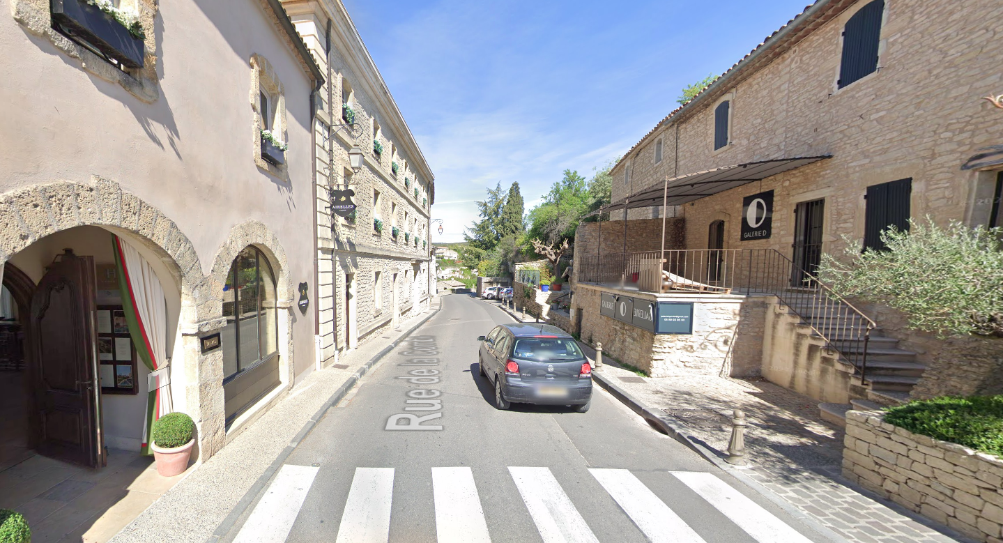 house 4 Rooms for sale on GORDES (84220)