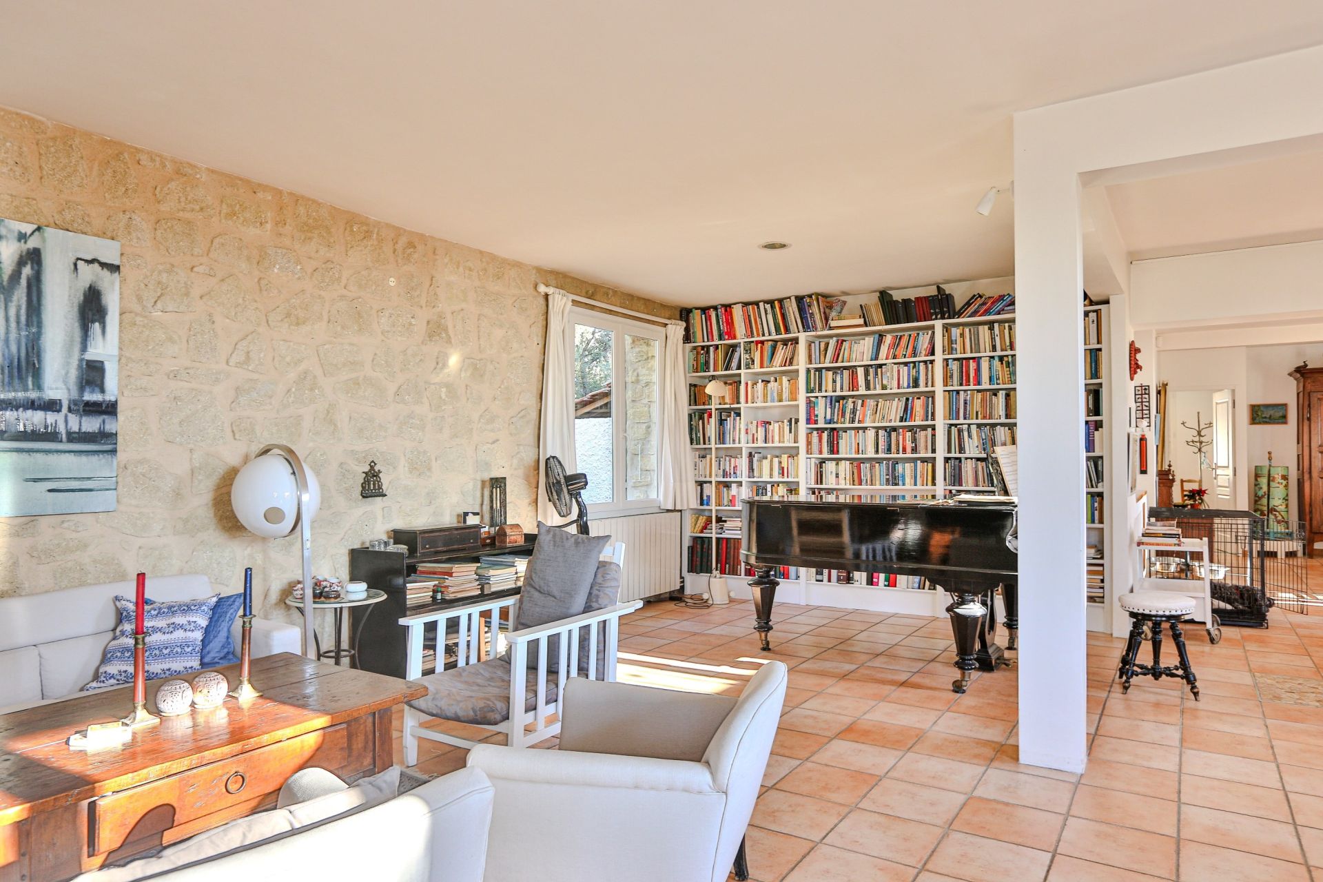 house 7 Rooms for sale on LE BARROUX (84330)