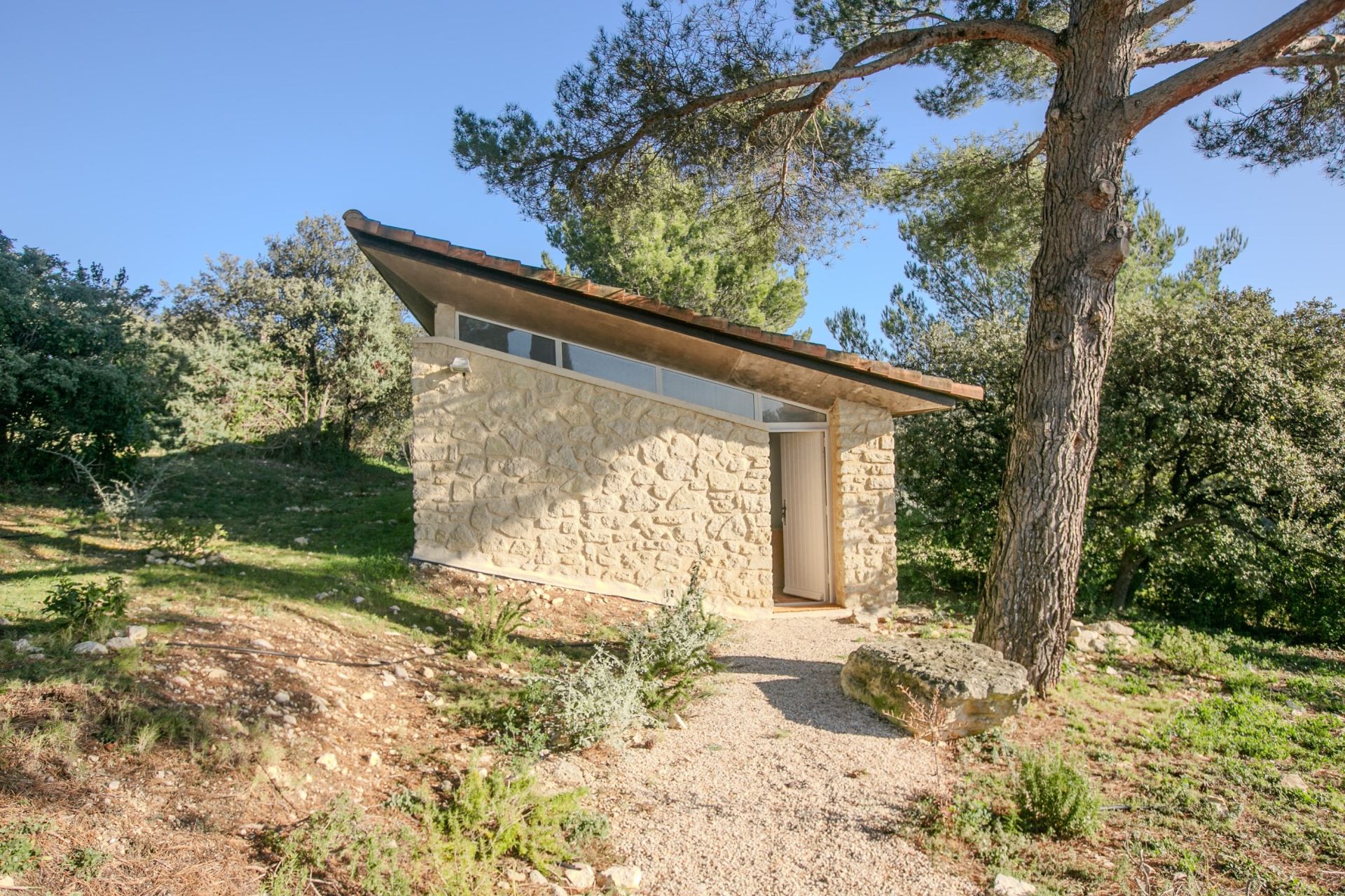 maison 7 Pièces en vente sur LE BARROUX (84330)