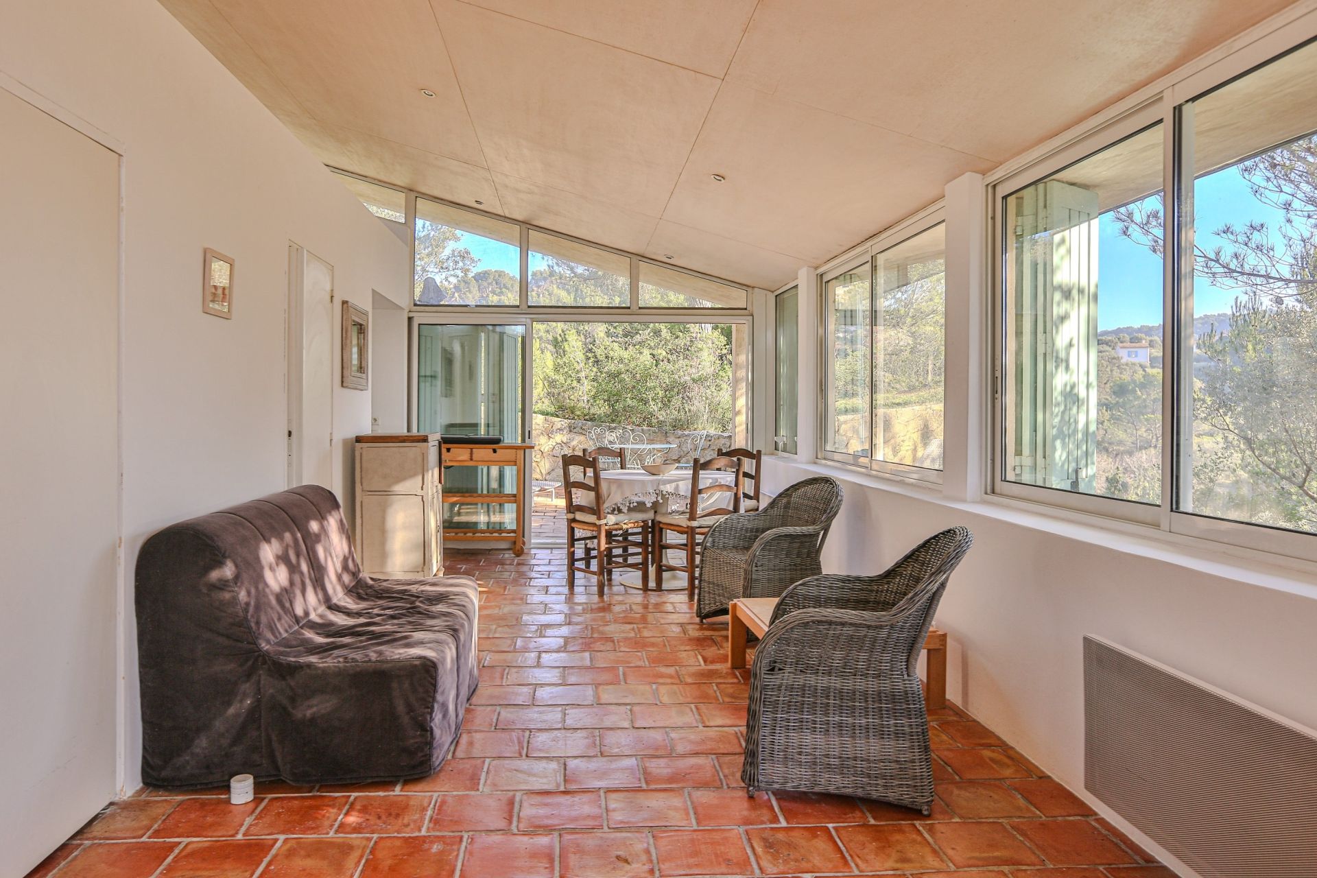house 7 Rooms for sale on LE BARROUX (84330)