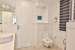 maison 7 Pièces en vente sur LE BARROUX (84330)