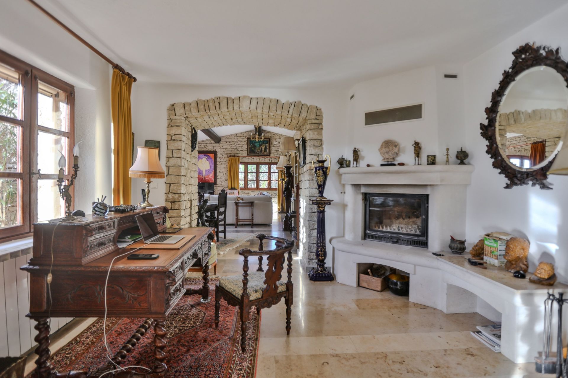 maison 10 Pièces en vente sur GORDES (84220)