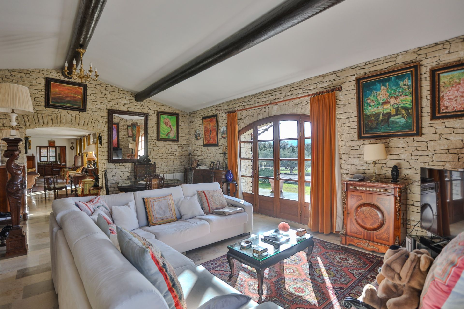 maison 10 Pièces en vente sur GORDES (84220)