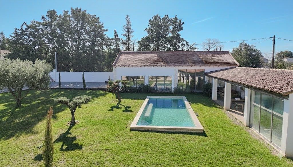maison 12 Pièces en vente sur PERNES LES FONTAINES (84210)