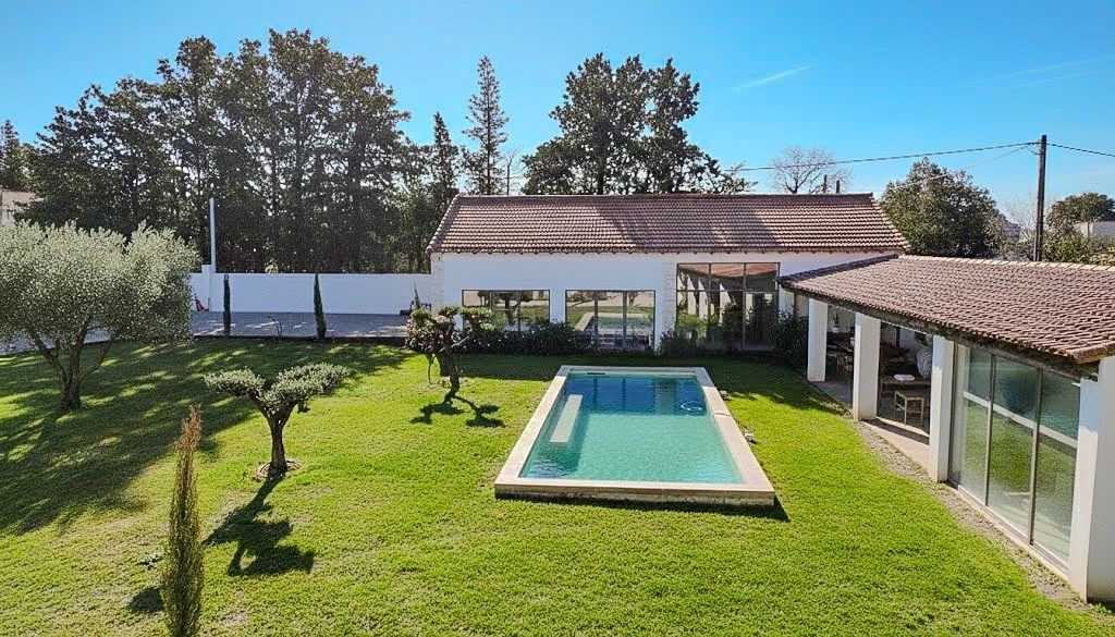 maison 12 Pièces en vente sur PERNES LES FONTAINES (84210)