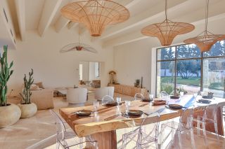 maison 12 Pièces en vente sur PERNES LES FONTAINES (84210)