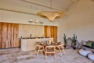 maison 12 Pièces en vente sur PERNES LES FONTAINES (84210)