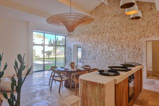 maison 12 Pièces en vente sur PERNES LES FONTAINES (84210)