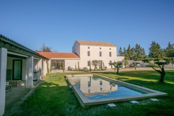 Vente Maison Pernes-les-Fontaines 12&nbsp;Pièces 430&nbsp;m²