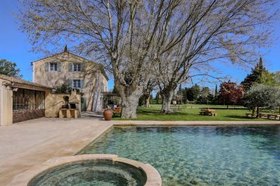 Vente Maison Pernes-les-Fontaines 9&nbsp;Pièces 300&nbsp;m²