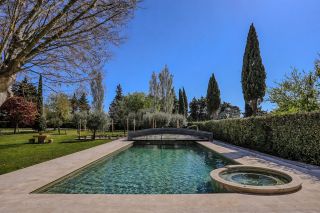 maison 9 Pièces en vente sur PERNES LES FONTAINES (84210)