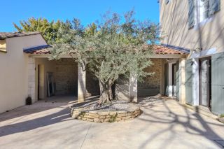 house 9 Rooms for sale on PERNES LES FONTAINES (84210)