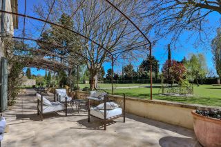 maison 9 Pièces en vente sur PERNES LES FONTAINES (84210)