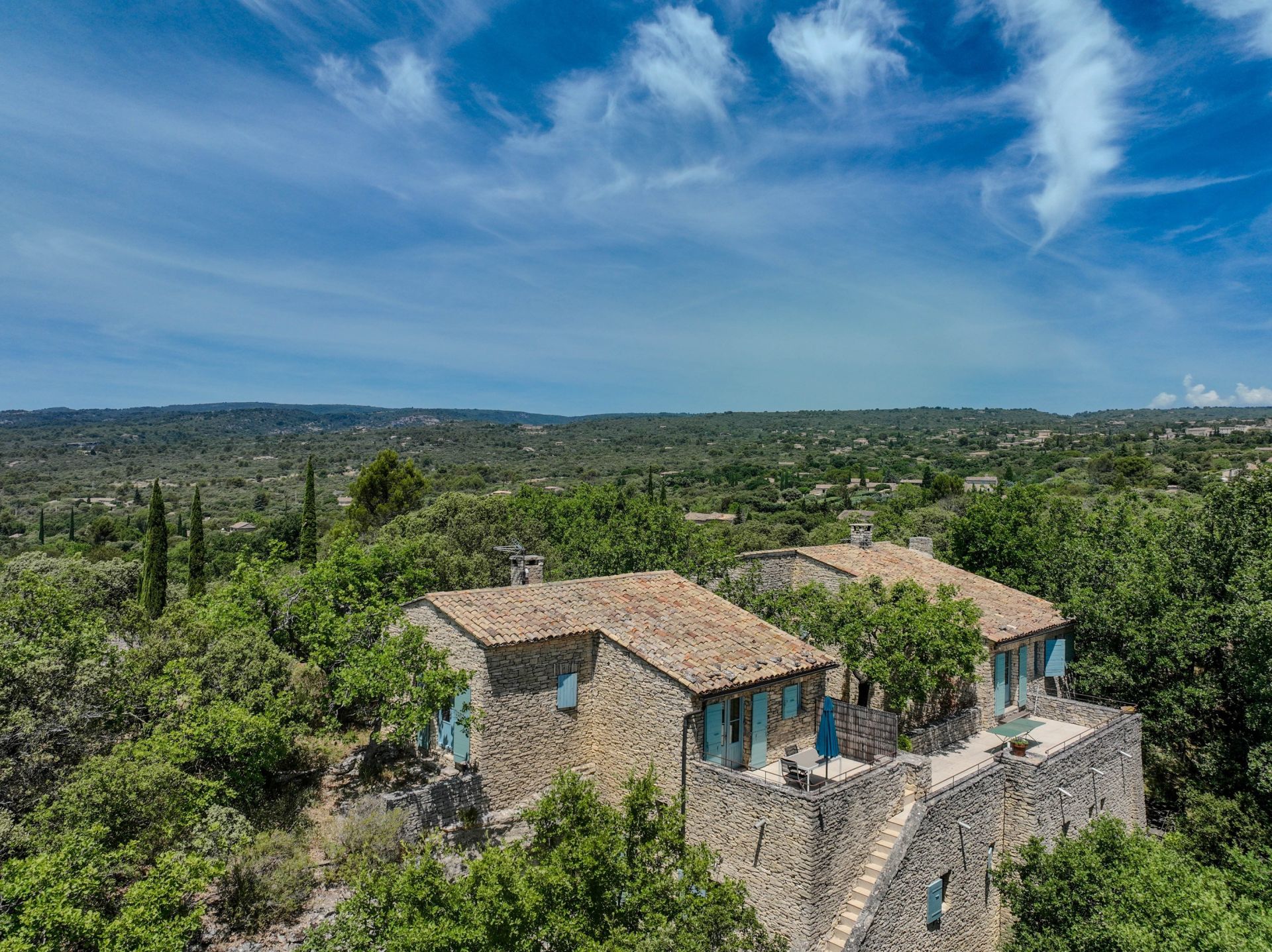 maison 15 Pièces en vente sur GORDES (84220)