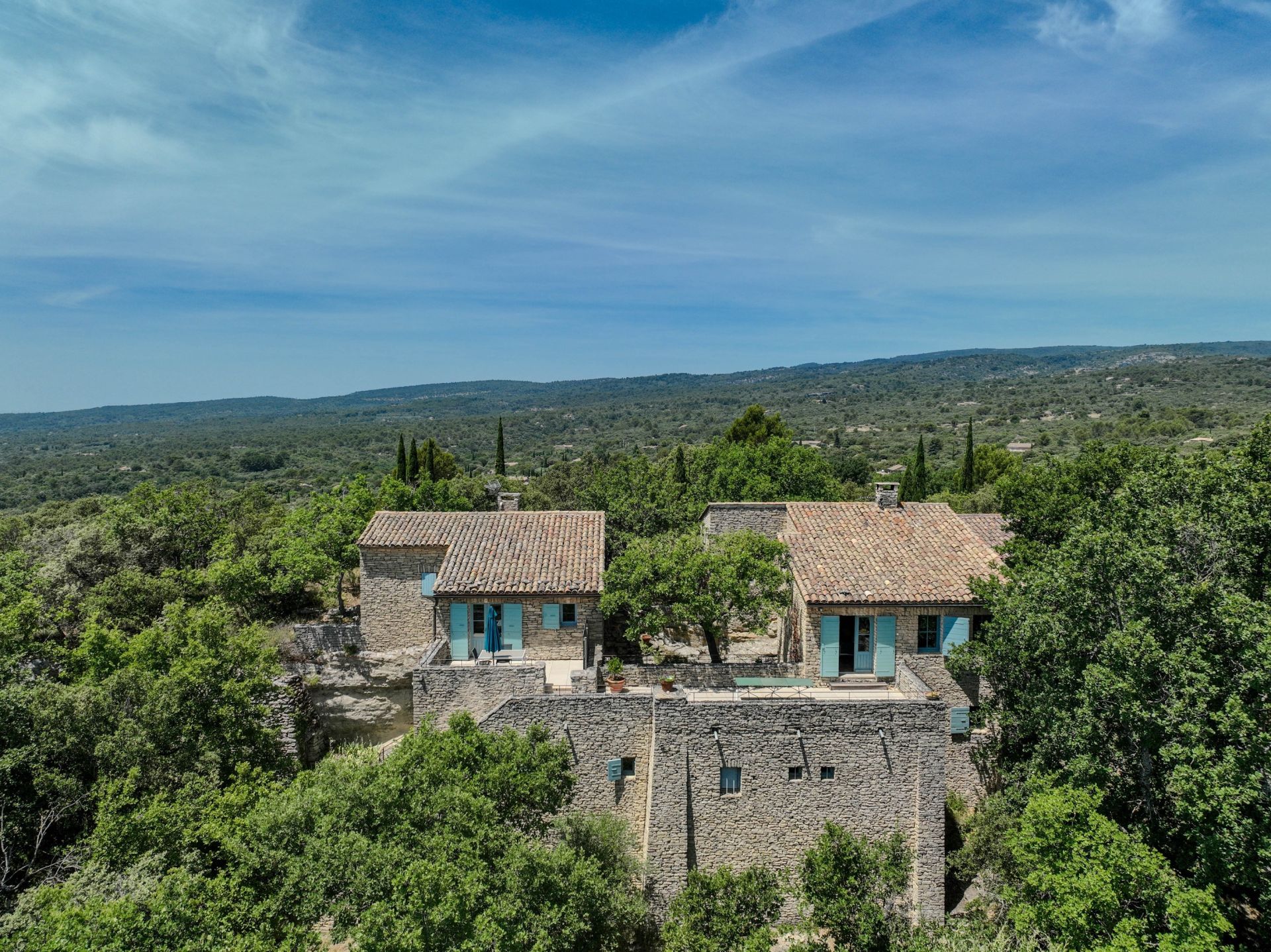 maison 15 Pièces en vente sur GORDES (84220)