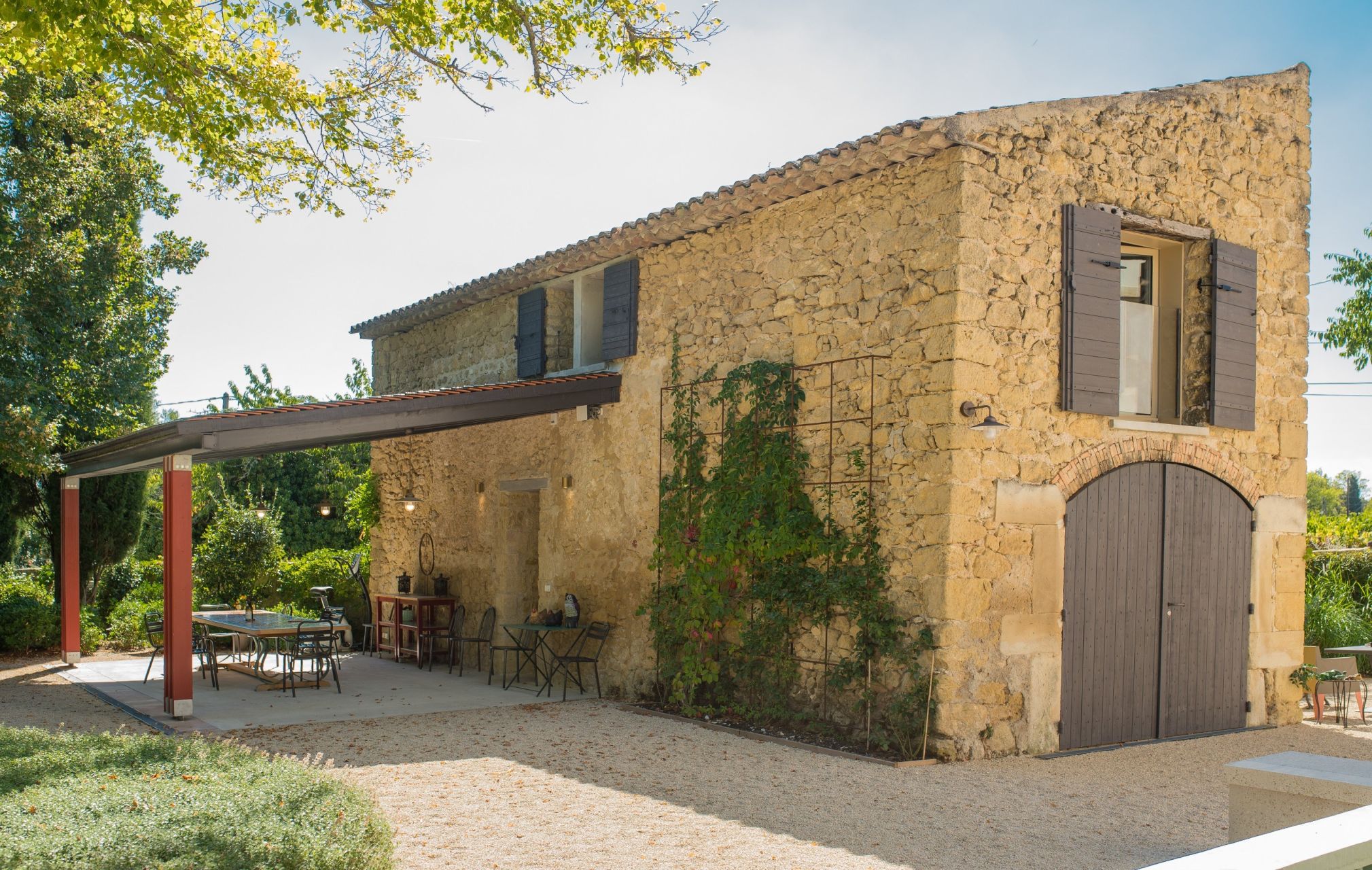 maison 12 Pièces en vente sur VAUGINES (84160)