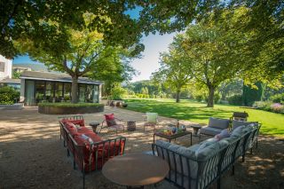 maison 12 Pièces en vente sur VAUGINES (84160)