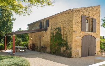 maison 12 Pièces en vente sur VAUGINES (84160)